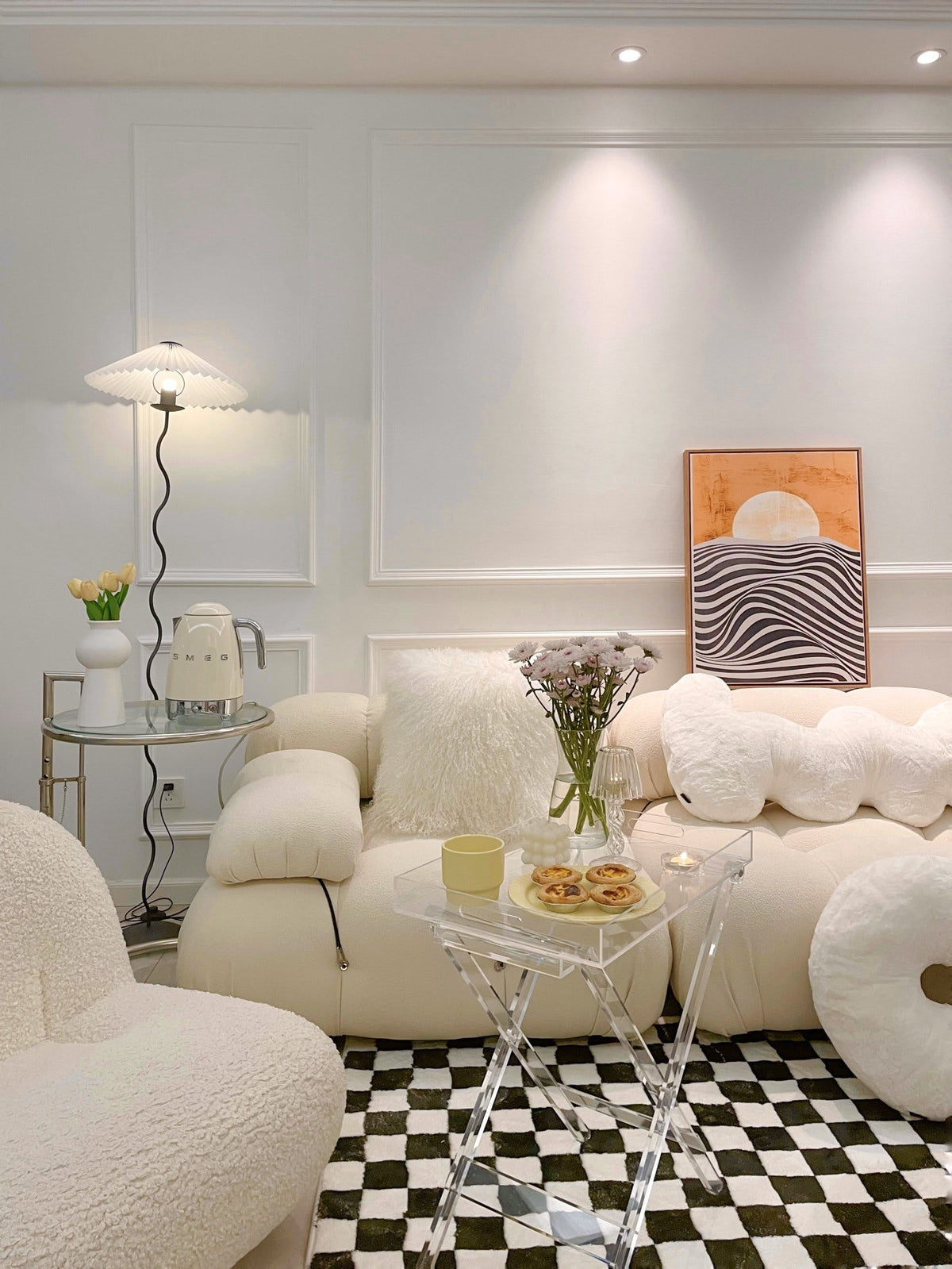 Squiggle Floor Lamp — Sculptural Wavy Stand, Modern Accent Lighting
