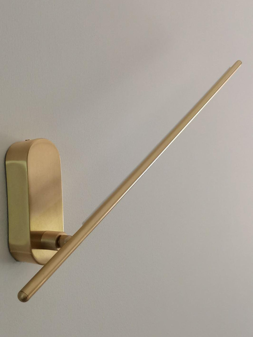 Minimalist Stick-Shaped Metal Wall Sconce