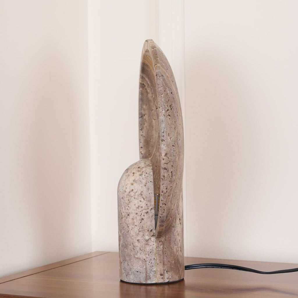 Stolní lampa z přírodního žlutého travertinu