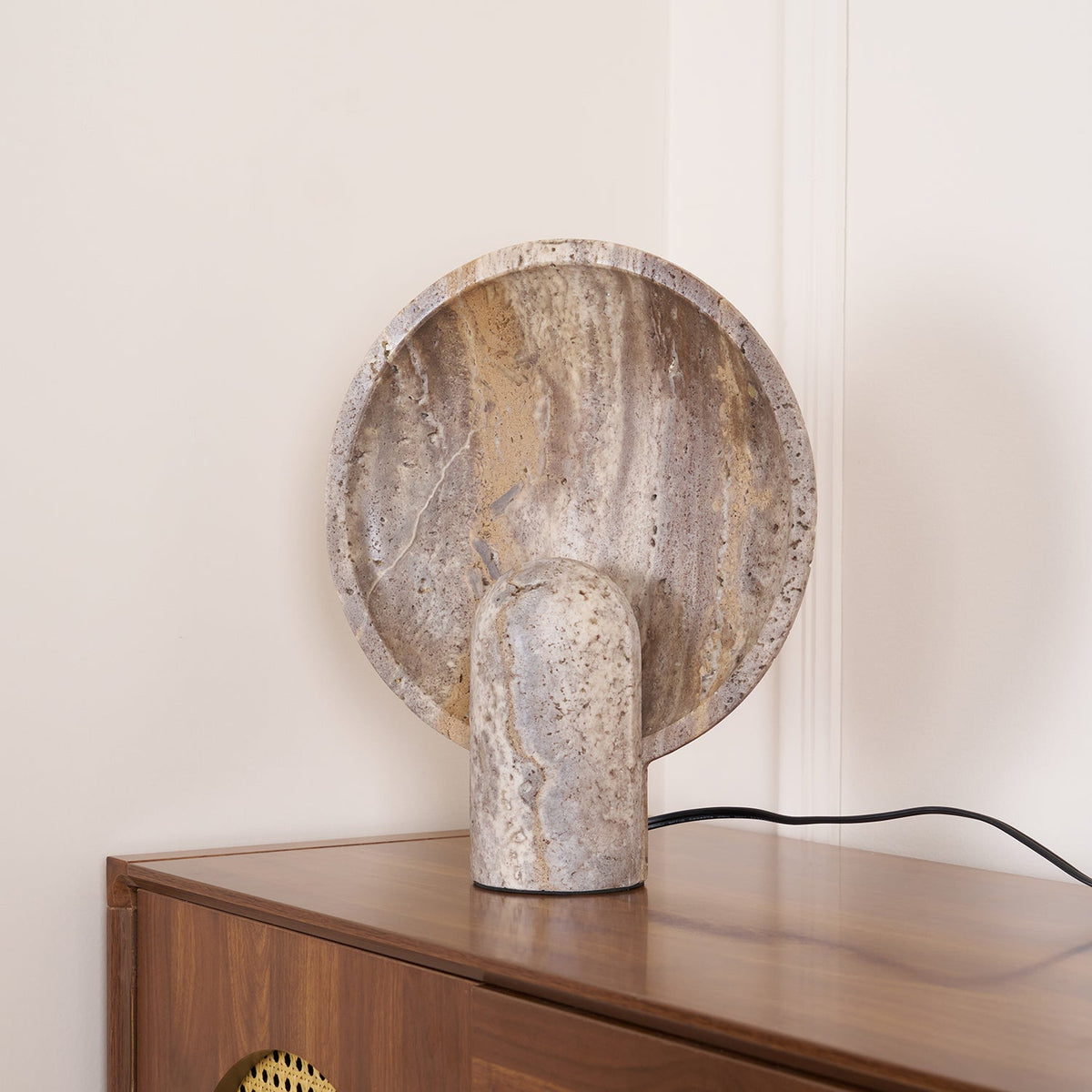 Stolní lampa z přírodního žlutého travertinu