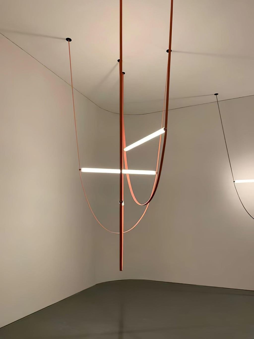 Tracer Belt Pendant Lamp — LED Silicone Diffuser, Premium Leather Belt Suspension