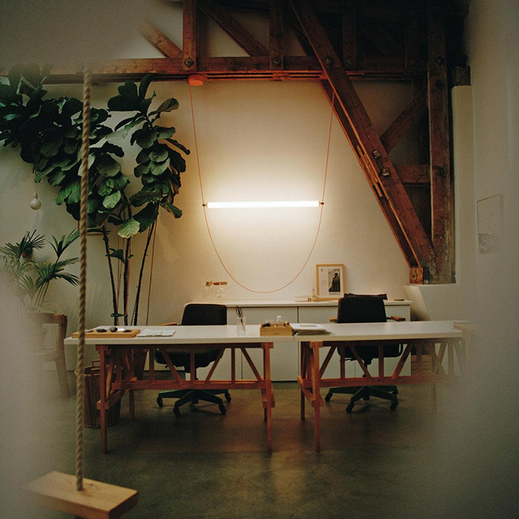 Tracer Belt Pendant Lamp — LED Silicone Diffuser, Premium Leather Belt Suspension