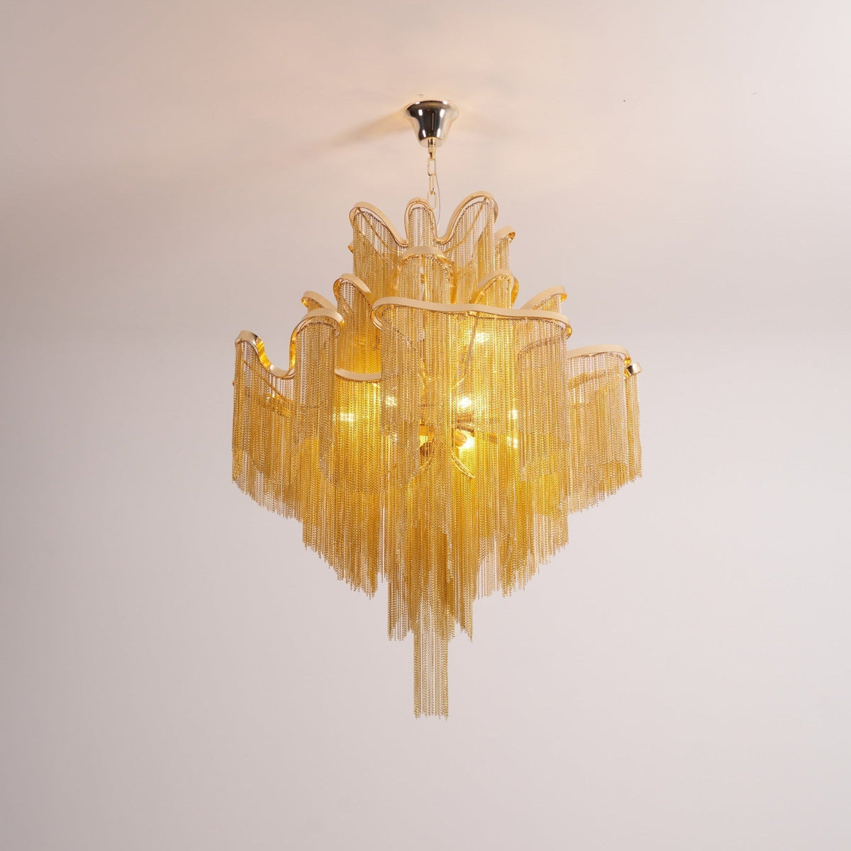 Lampada a sospensione Lustra in nichel — Design con catena a cascata