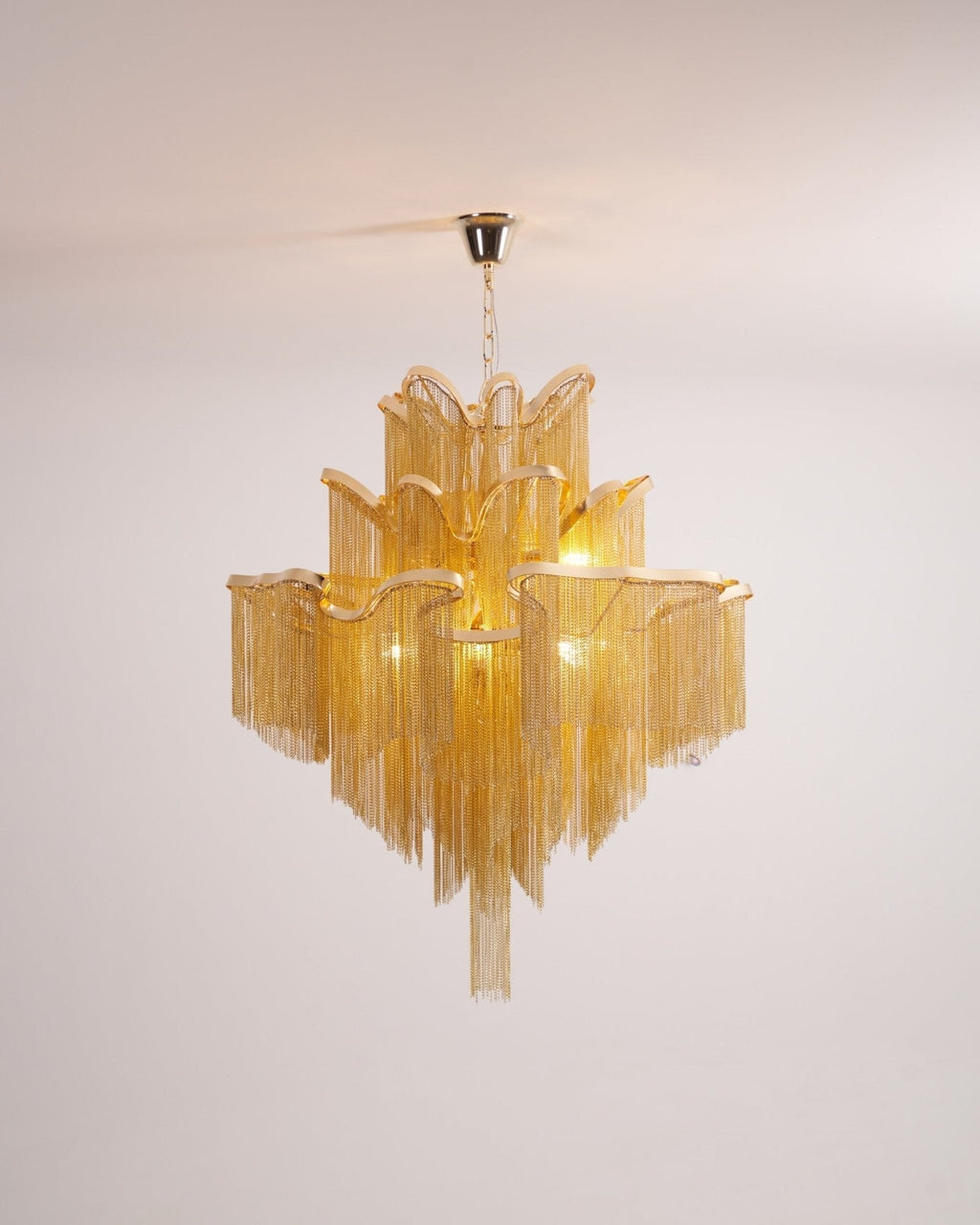 Lampada a sospensione Lustra in nichel — Design con catena a cascata