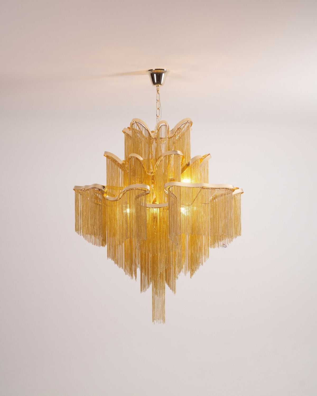 Lampada a sospensione Lustra in nichel — Design con catena a cascata
