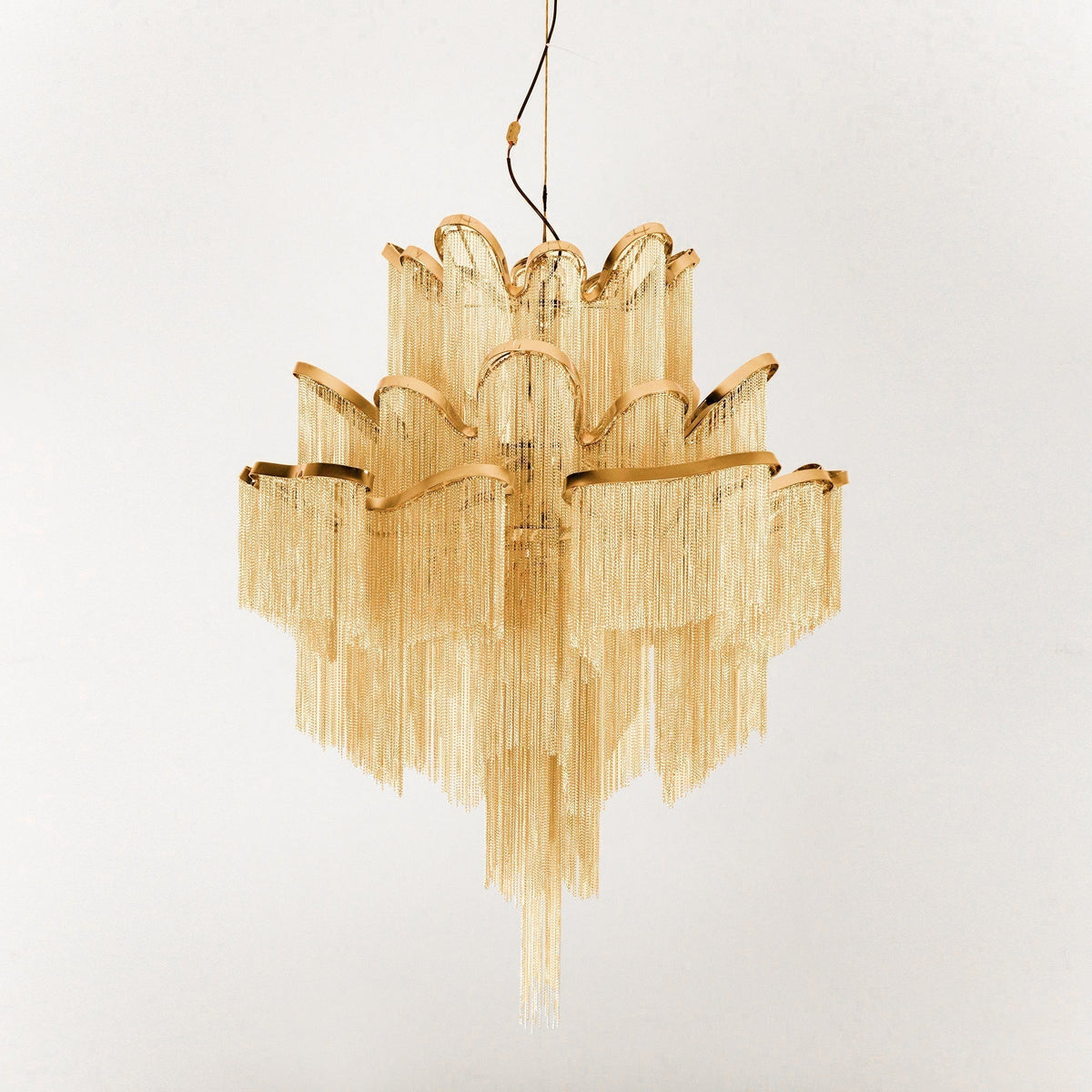 Lampada a sospensione Lustra in nichel — Design con catena a cascata