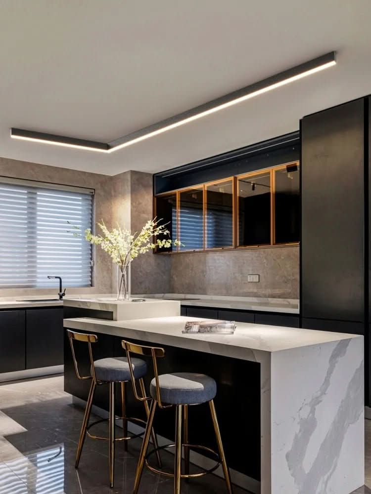 LumaGlow LED stropní svítidlo v minimalistickém severském designu pro moderní prostory