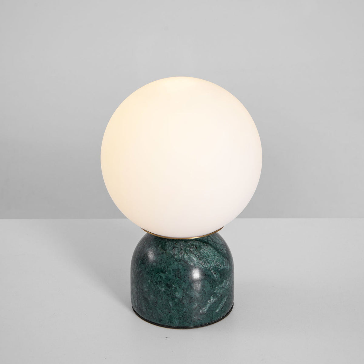 Sylas bordslampa — marmorfot