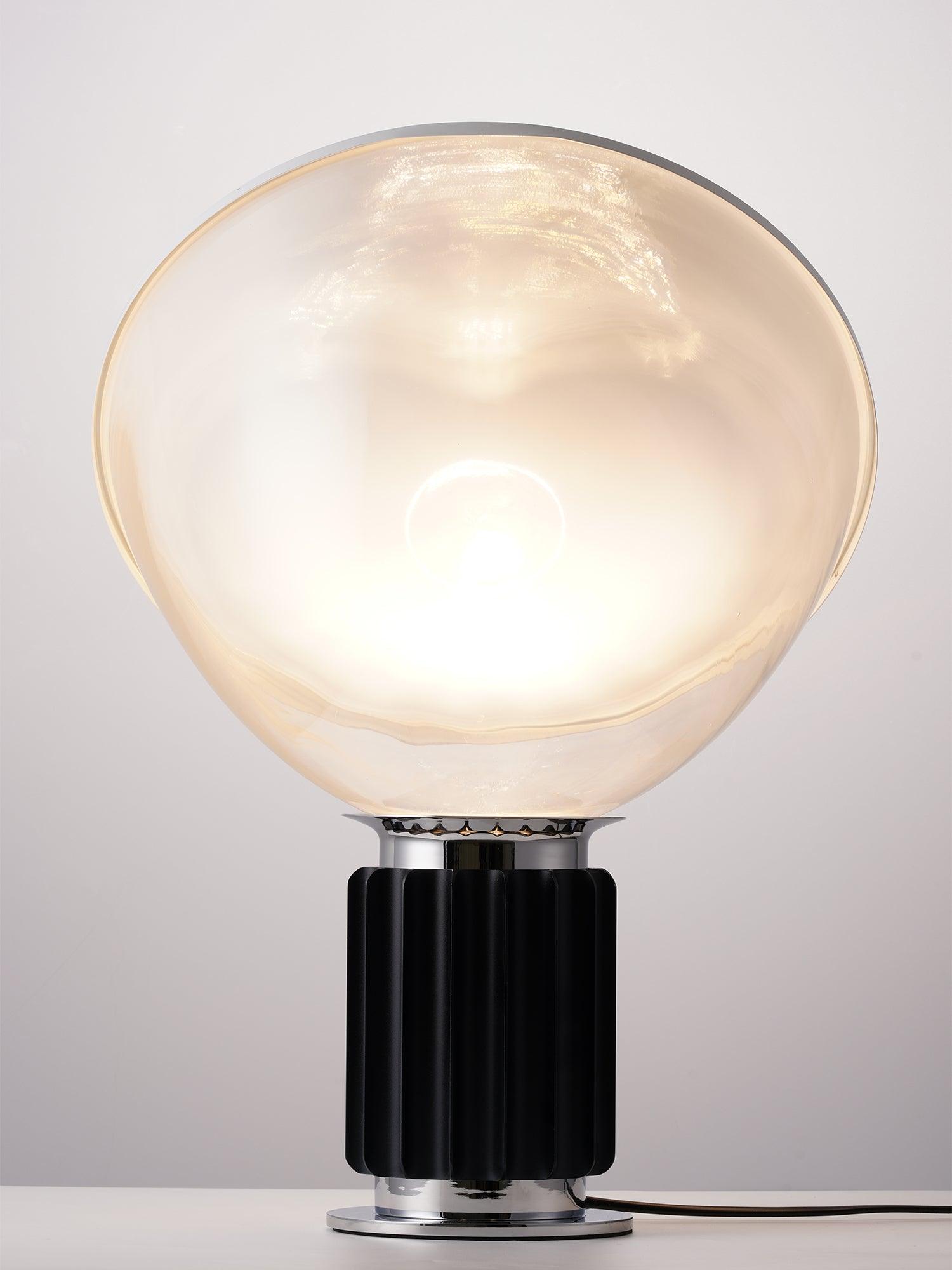 Lampa stołowa Nexus — nowoczesny design z regulacją