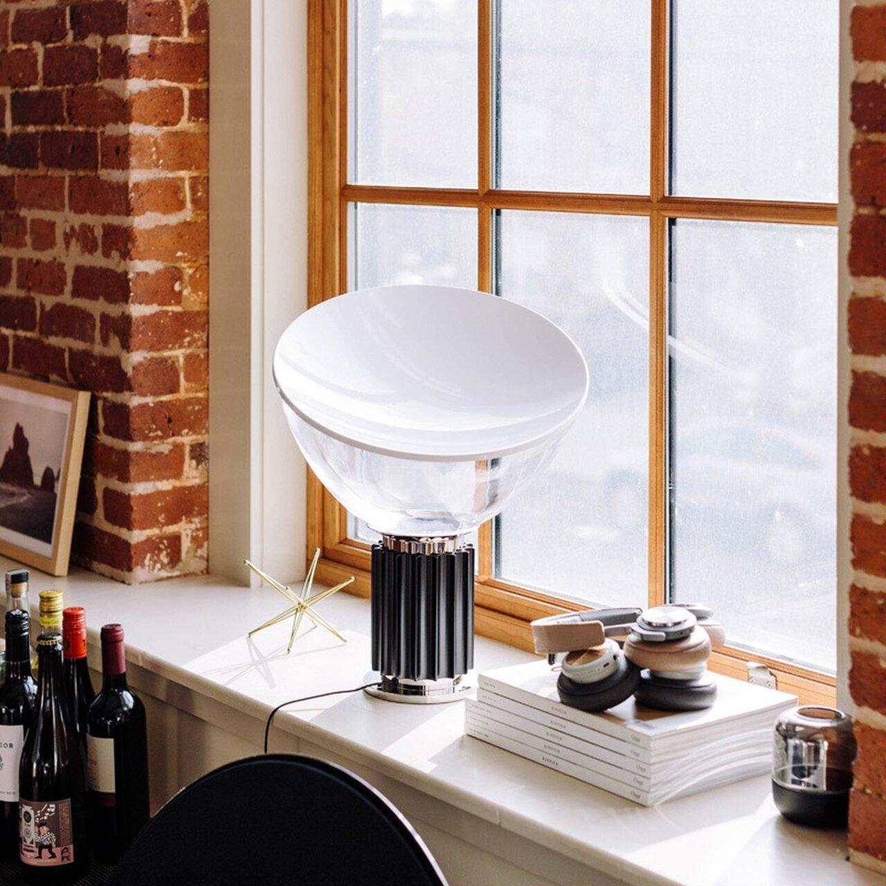 Lampa stołowa Nexus — nowoczesny design z regulacją