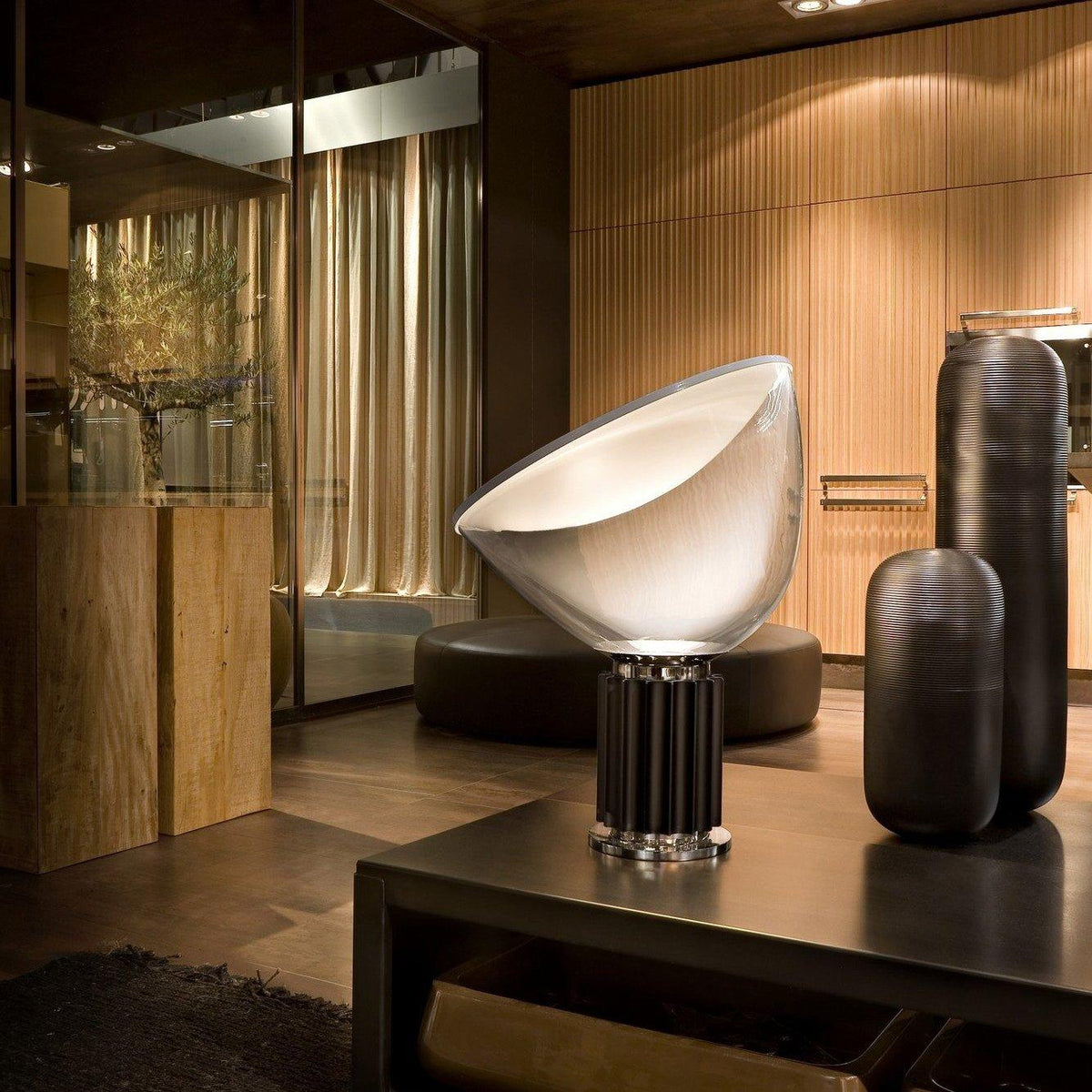 Lampa stołowa Nexus — nowoczesny design z regulacją