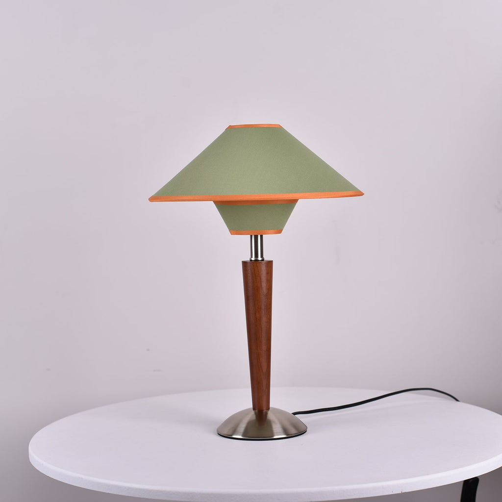 Talonwood Table Lamp — ∅11.8″ × H17.3″, Tan And Walnut Variant