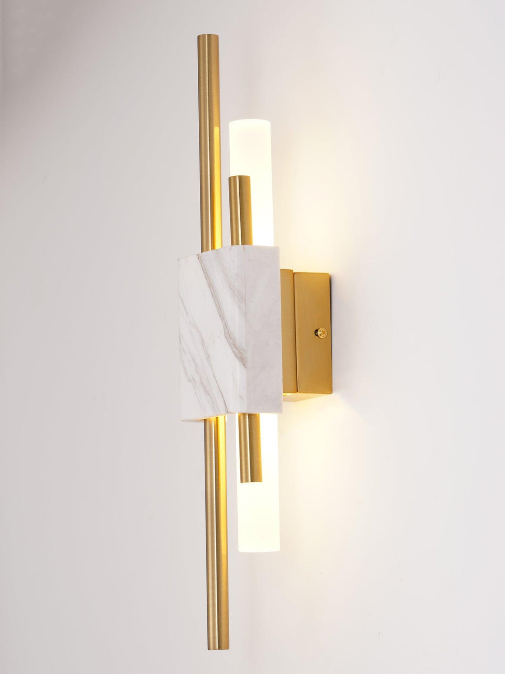 Tanto Wall Light — Asymmetric Slimline Design