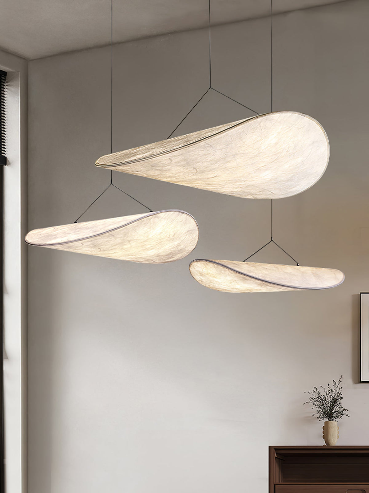 Tense Sculptural Pendant Light — Floating Silhouette & Multi Head Cluster Configuration