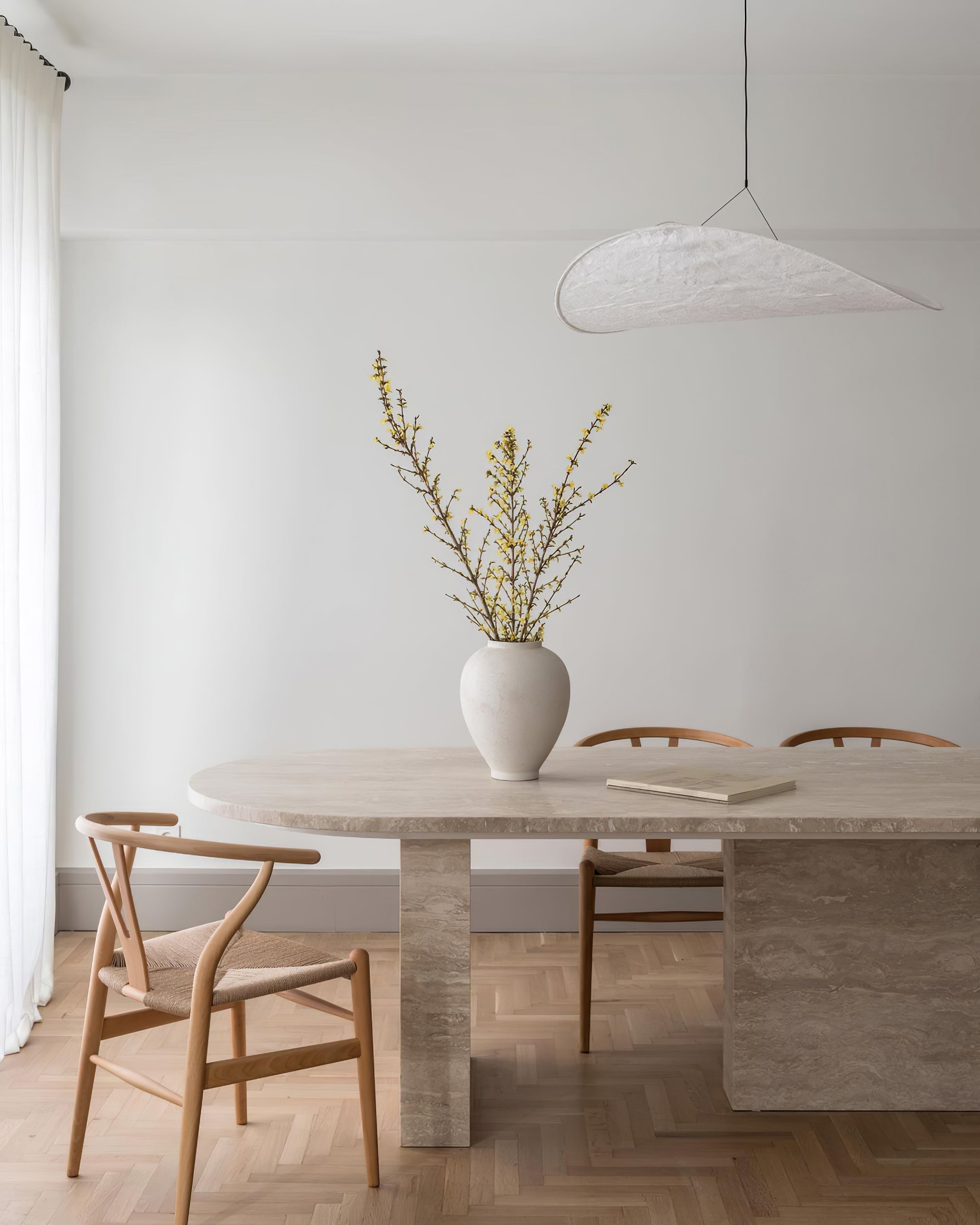 Tense Sculptural Pendant Light — Floating Silhouette & Multi Head Cluster Configuration