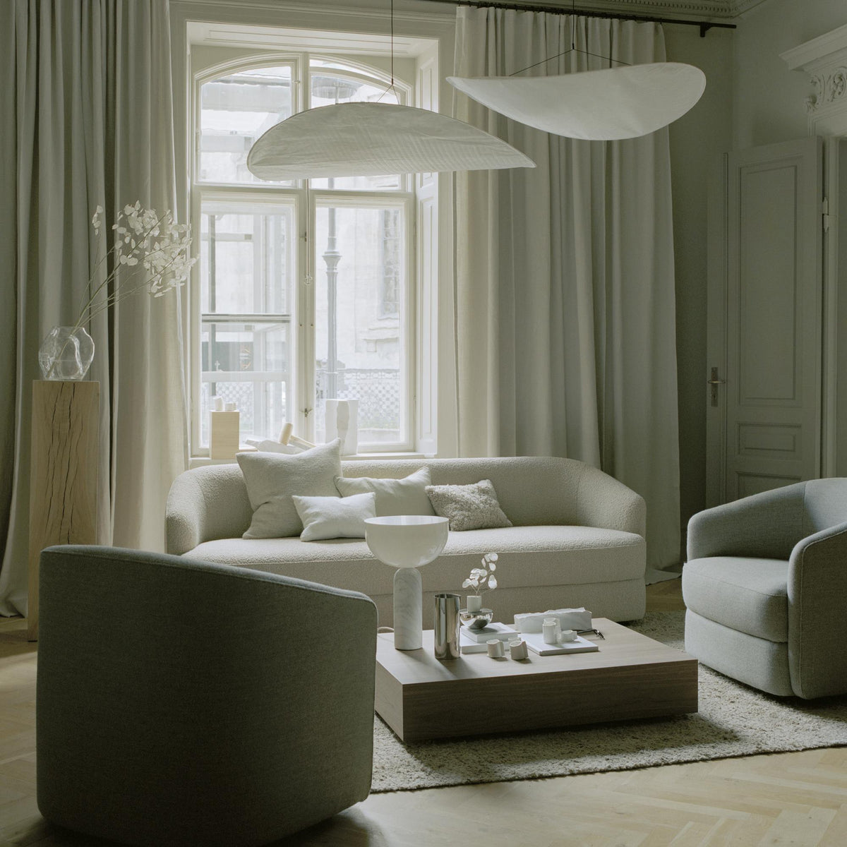 Tense Tyvek Pendant Lamp — Multi-Disc Arrangement