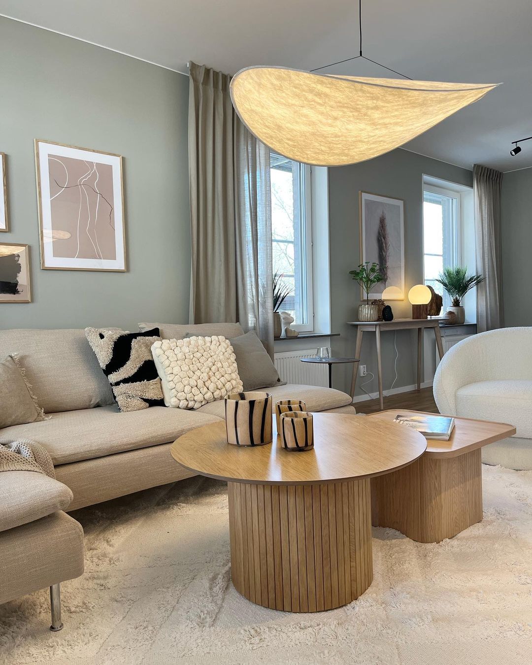 Tense Tyvek Pendant Lamp — Multi-Disc Arrangement