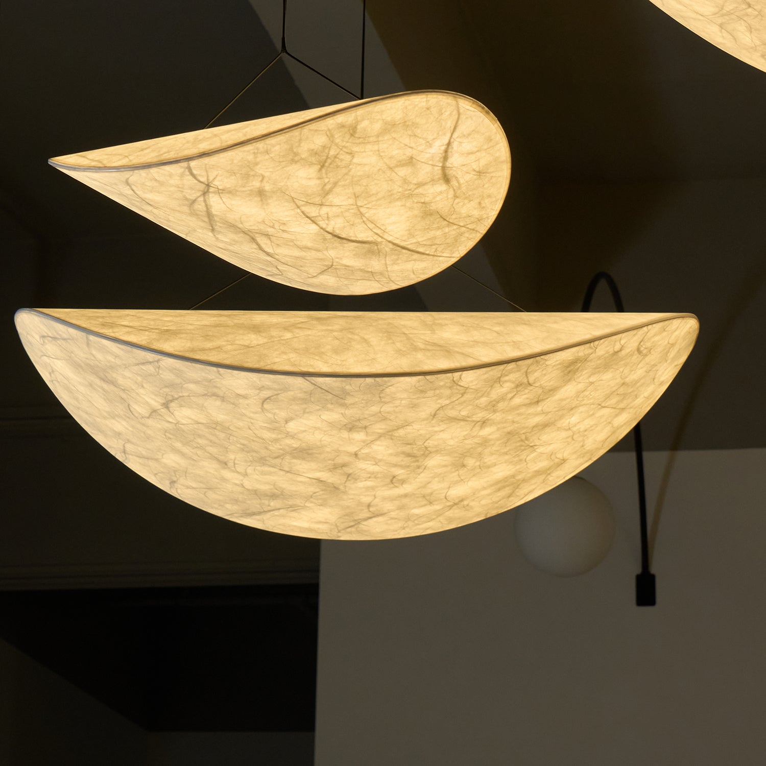 Tense Sculptural Pendant Light — Floating Silhouette & Multi Head Cluster Configuration