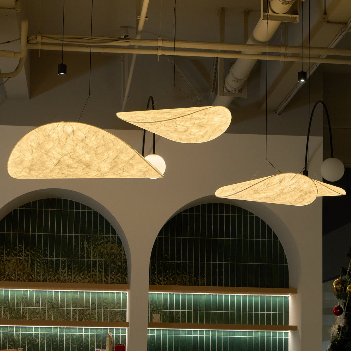 Tense Sculptural Pendant Light — Floating Silhouette & Multi Head Cluster Configuration