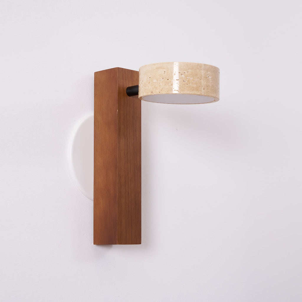 Moderní nástěnné svítidlo Grove Beam — minimalistický design, přímé světlo směřující dolů