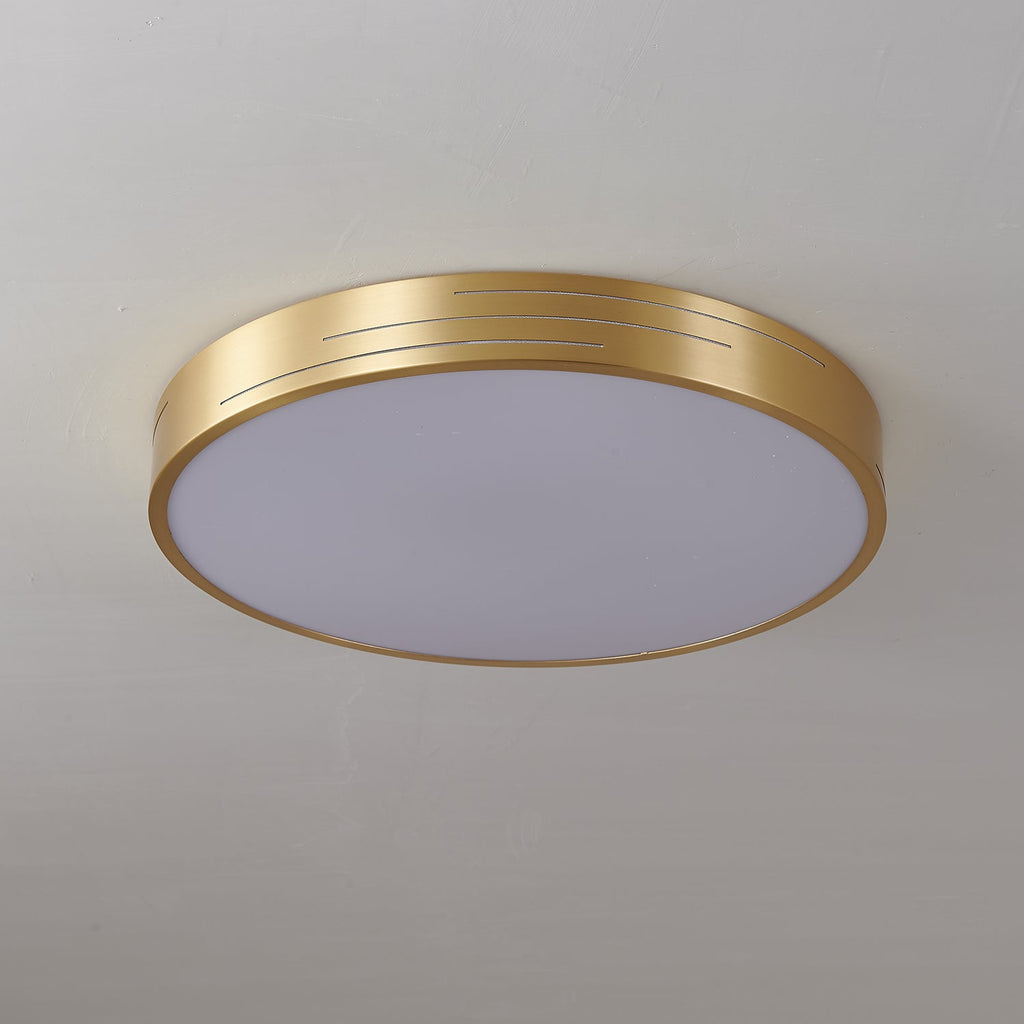 Plafoniera moderna Lustra — finiture geometriche in ottone