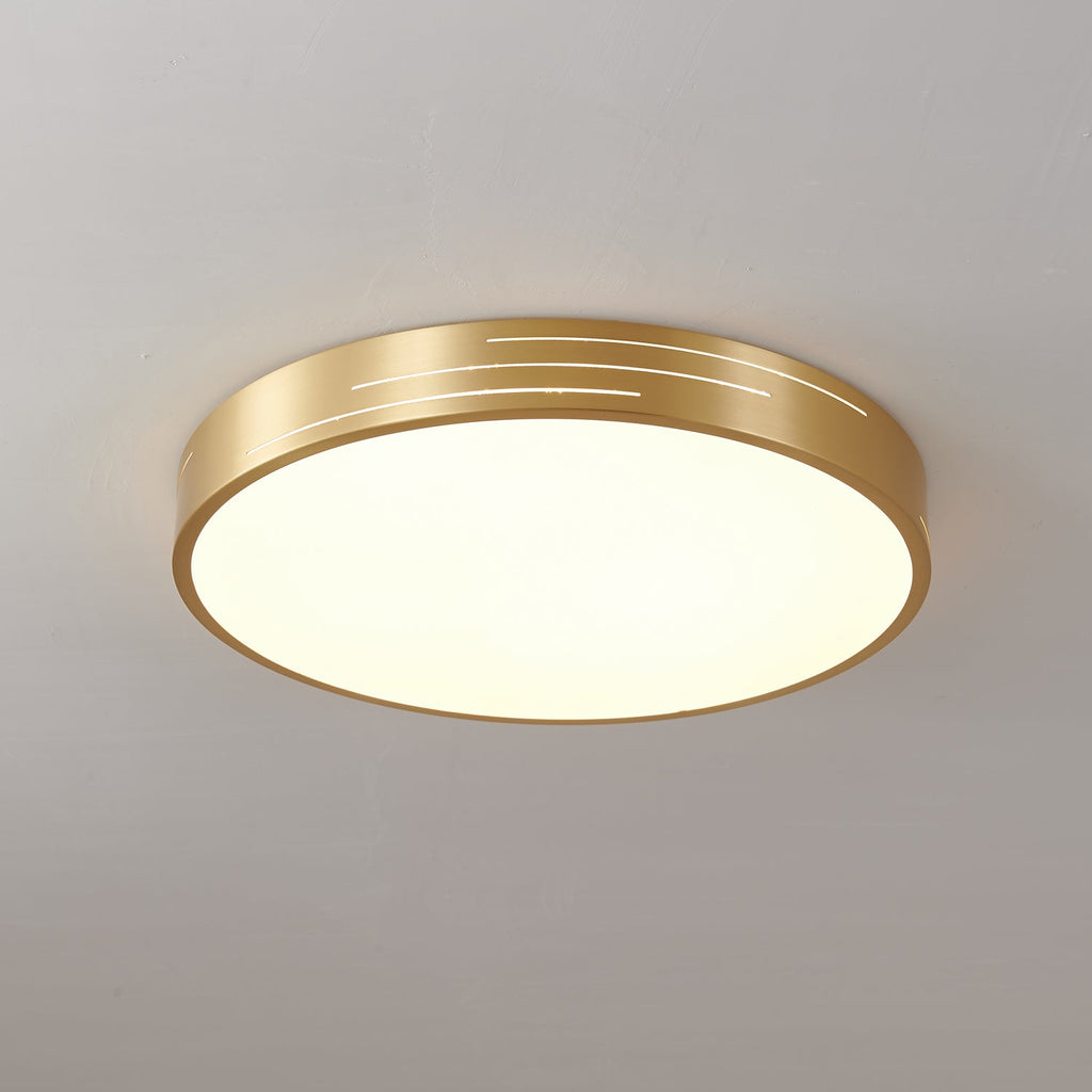 Plafoniera moderna Lustra — finiture geometriche in ottone