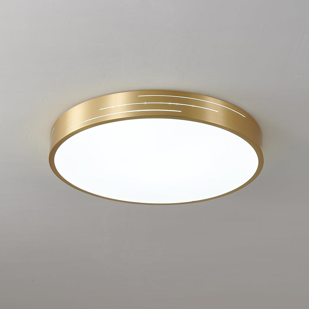 Plafoniera moderna Lustra — finiture geometriche in ottone