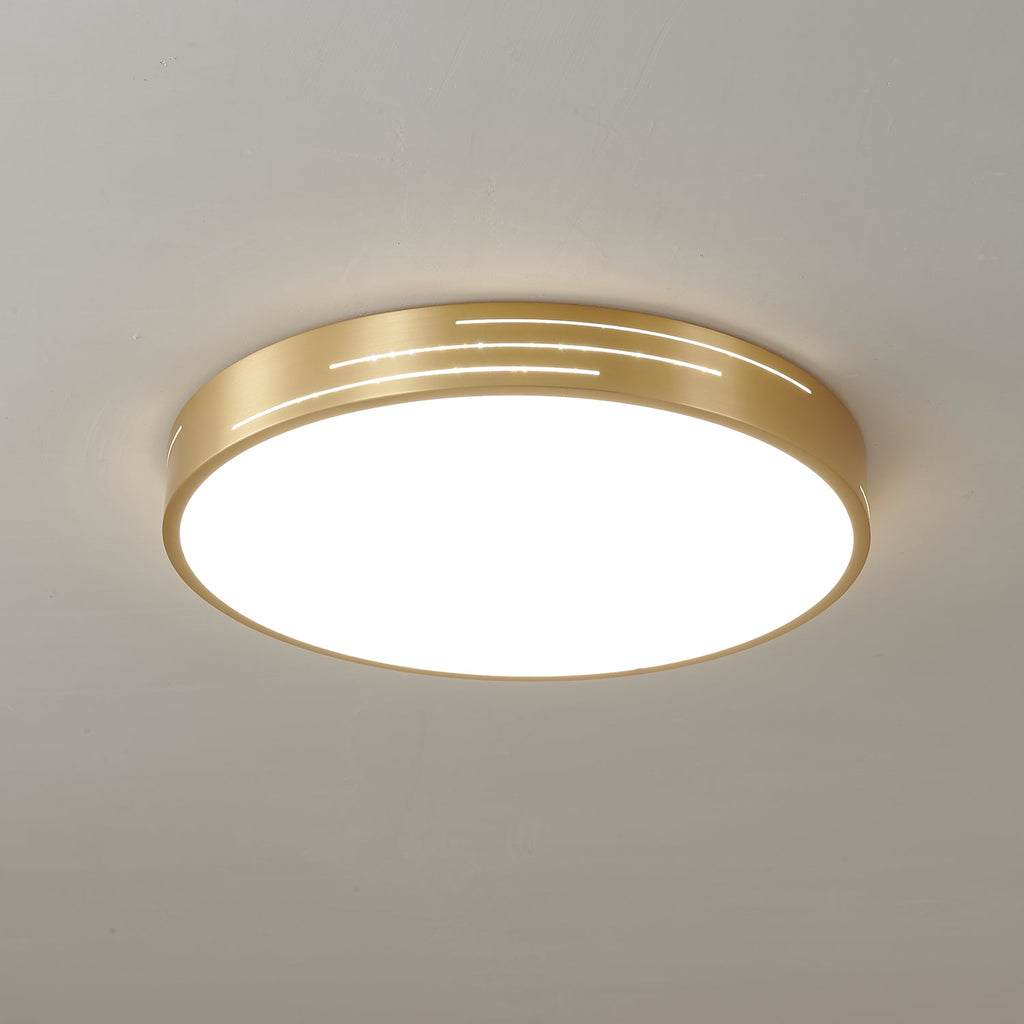 Plafoniera moderna Lustra — finiture geometriche in ottone