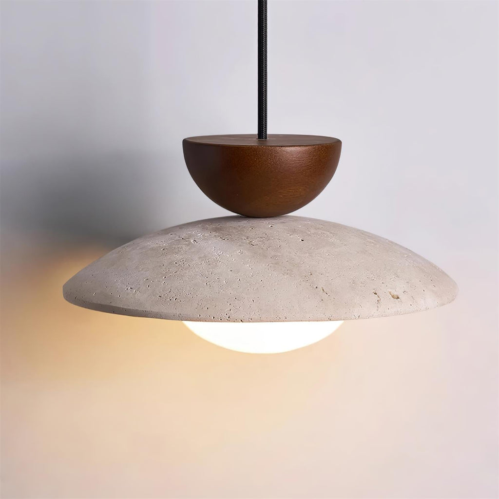 Naturalna lampa wisząca Ritta z trawertynu — nowoczesny design