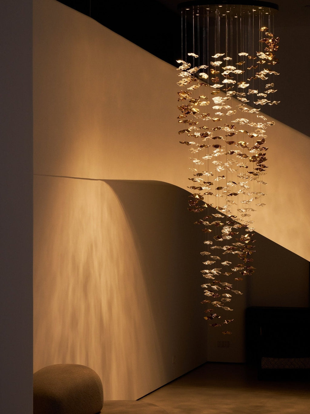 Grande lampadario a foglie di cristallo Nephele — Rosone 210x80cm, onde a cascata