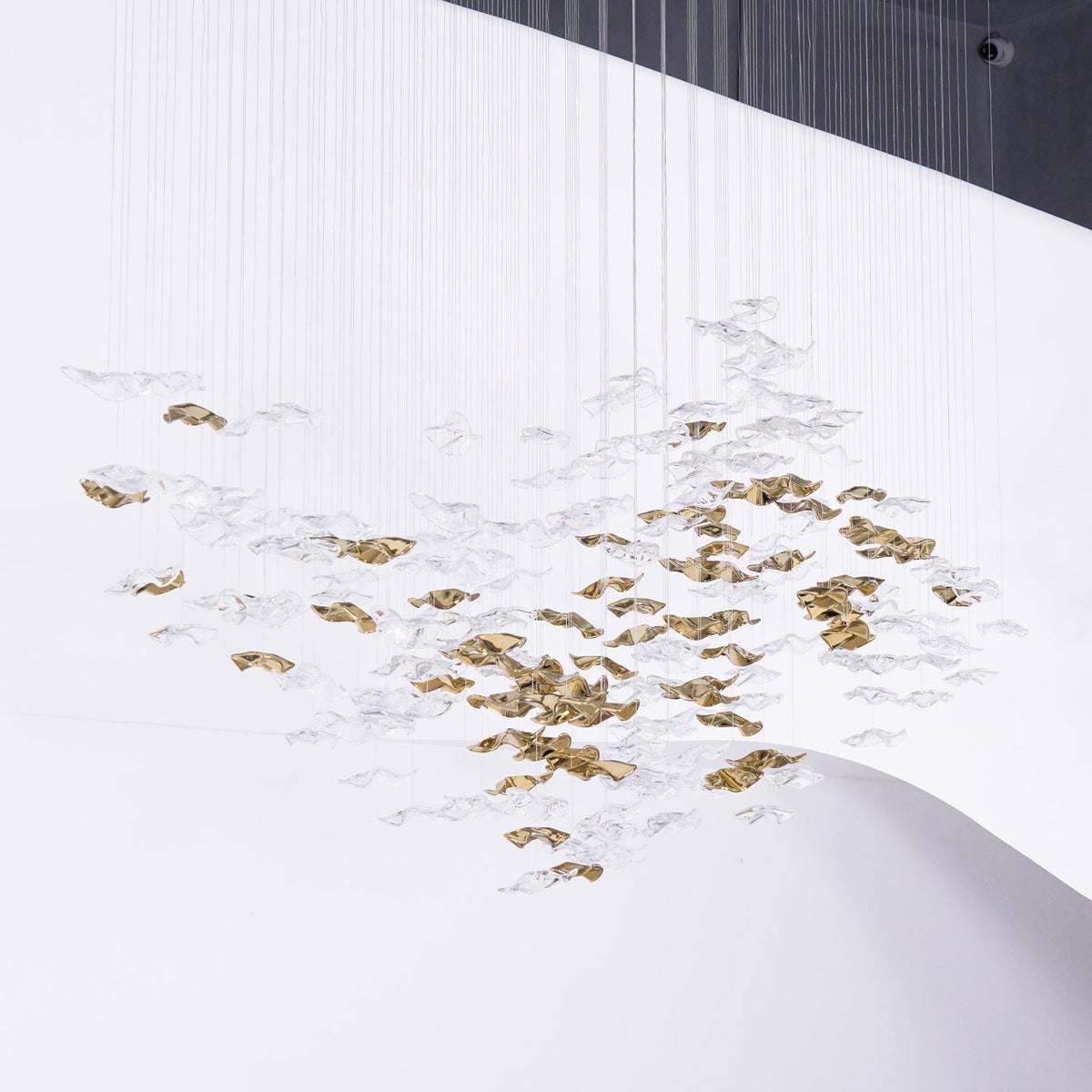Grande lampadario a foglie di cristallo Nephele — Rosone 210x80cm, onde a cascata