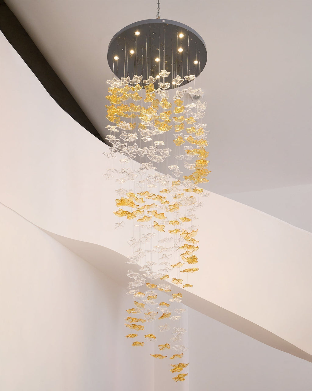 Grande lampadario a foglie di cristallo Nephele — Rosone 210x80cm, onde a cascata
