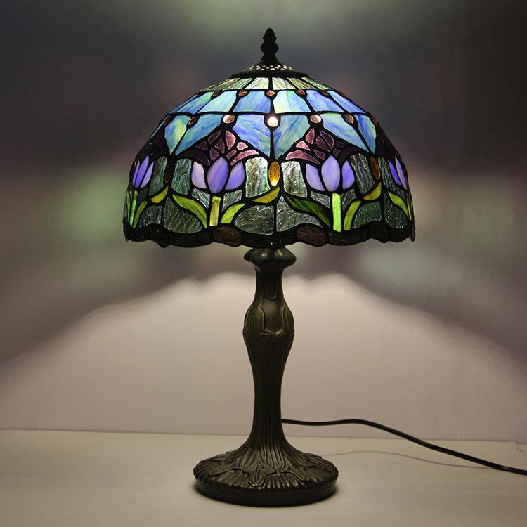 Marcelli Avello European Stained Glass Table Lamp Decor