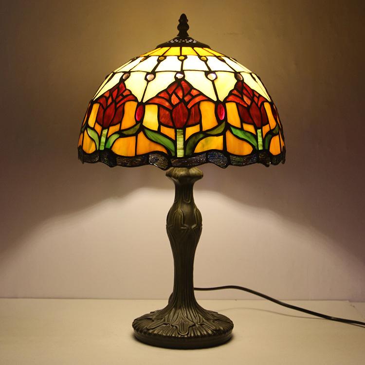 Marcelli Avello European Stained Glass Table Lamp Decor