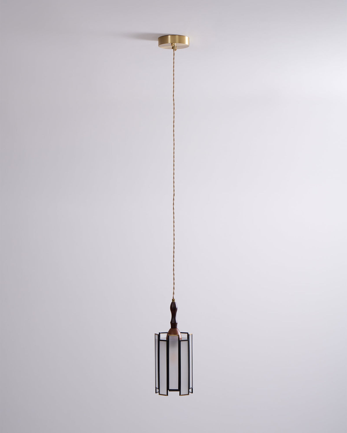Tiffany Stained Glass Pendant Lamp — Vibrant Decorative Ceiling Light