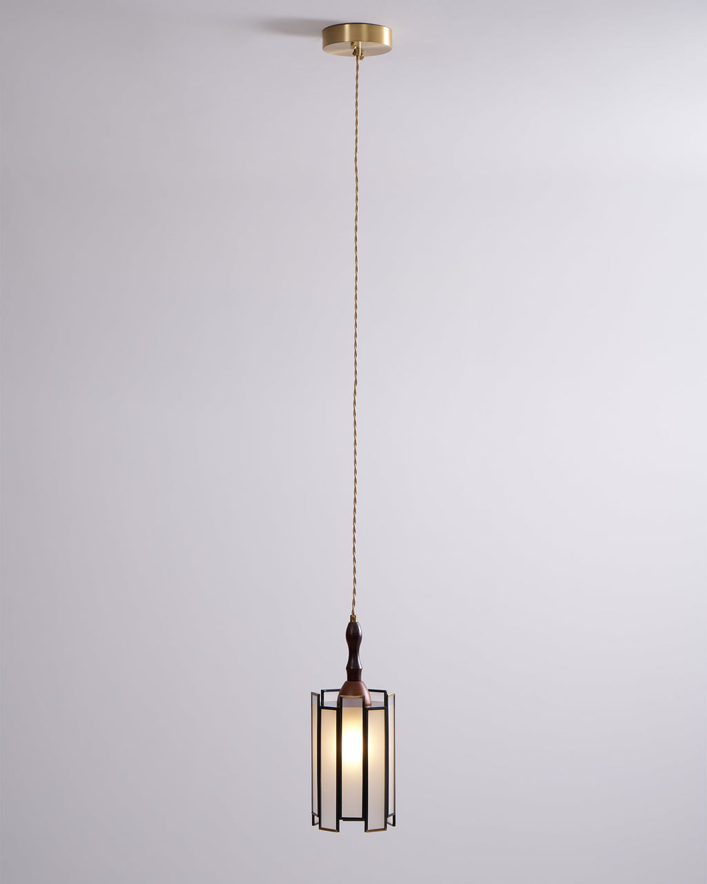 Tiffany Stained Glass Pendant Lamp — Vibrant Decorative Ceiling Light
