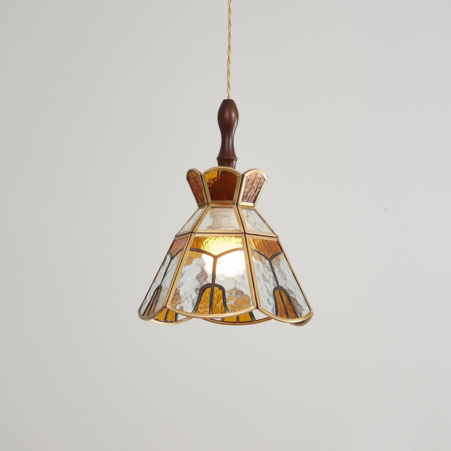 Tiffany Stained Glass Pendant Lamp — Vibrant Decorative Ceiling Light