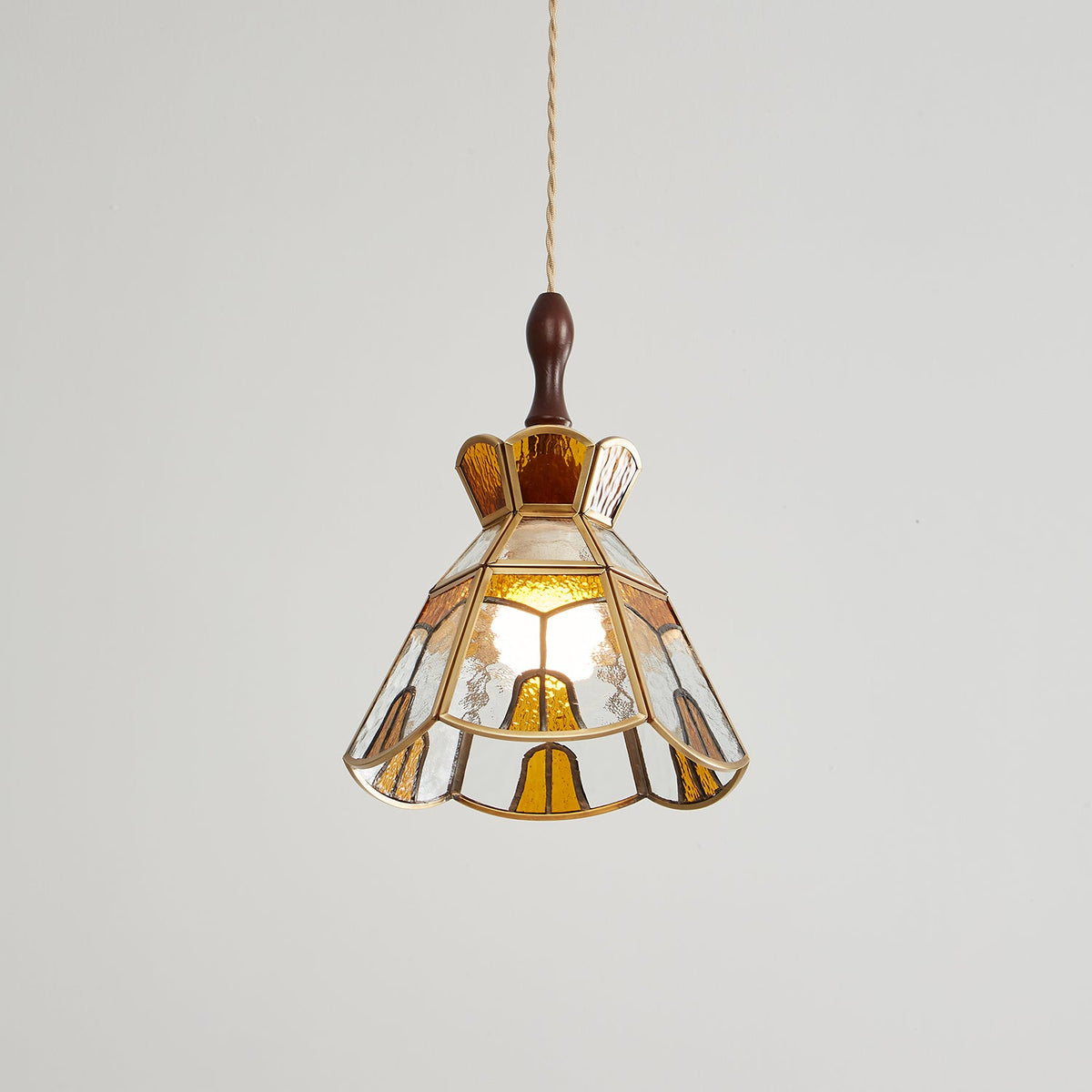 Tiffany Stained Glass Pendant Lamp — Vibrant Decorative Ceiling Light