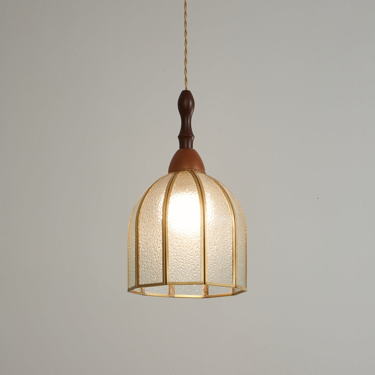 Tiffany Stained Glass Pendant Lamp — Vibrant Decorative Ceiling Light