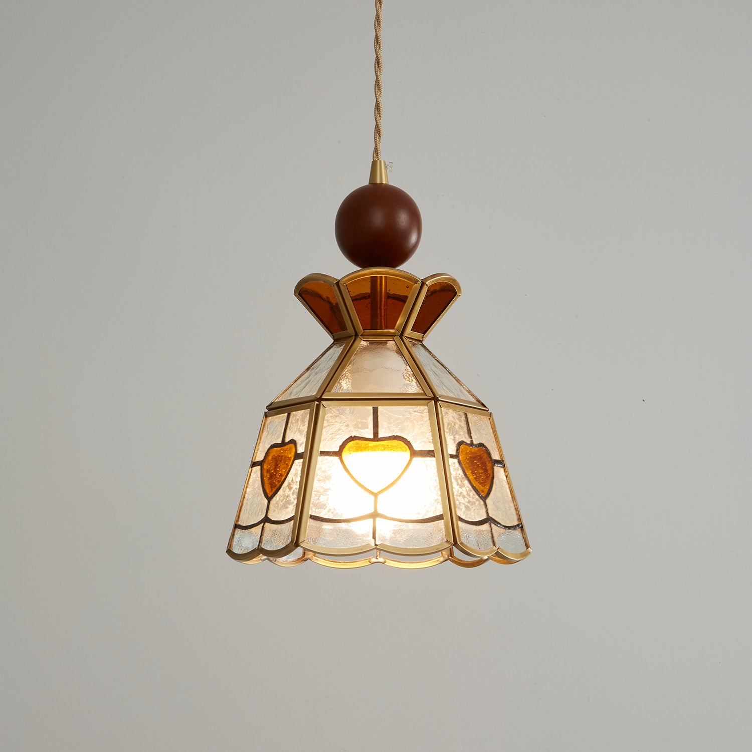 Tiffany Stained Glass Pendant Lamp — Vibrant Decorative Ceiling Light