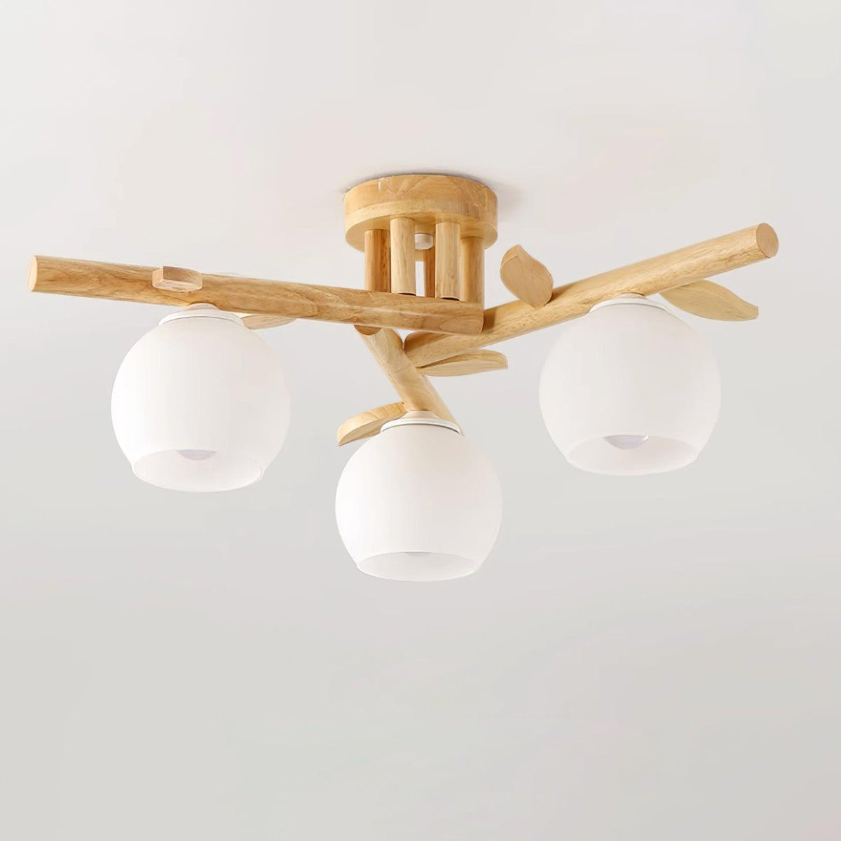 Lámpara de techo minimalista orgánica - cuerpo de madera cálida, globos de vidrio