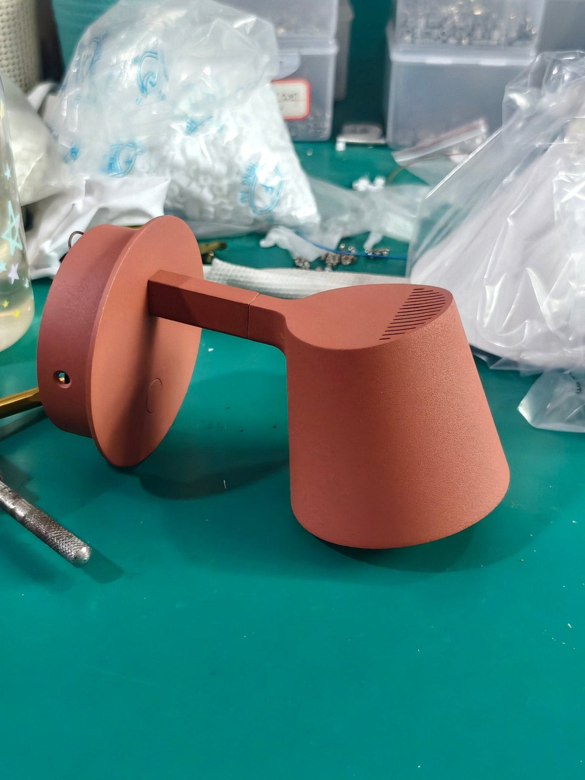 Lampada da parete Tip Plug-In — Testa e braccio regolabili, interruttore sul cavo