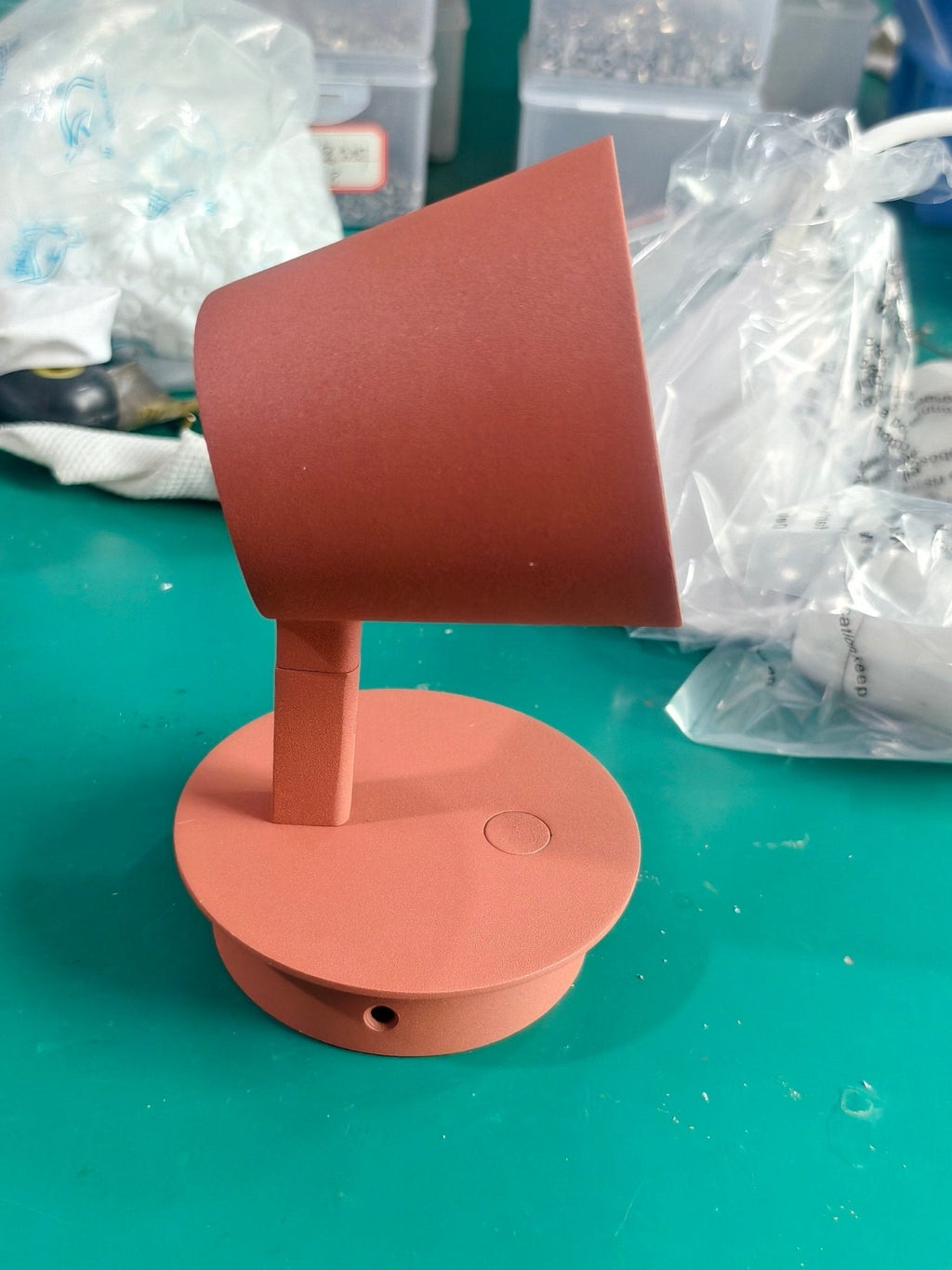 Lampada da parete Tip Plug-In — Testa e braccio regolabili, interruttore sul cavo