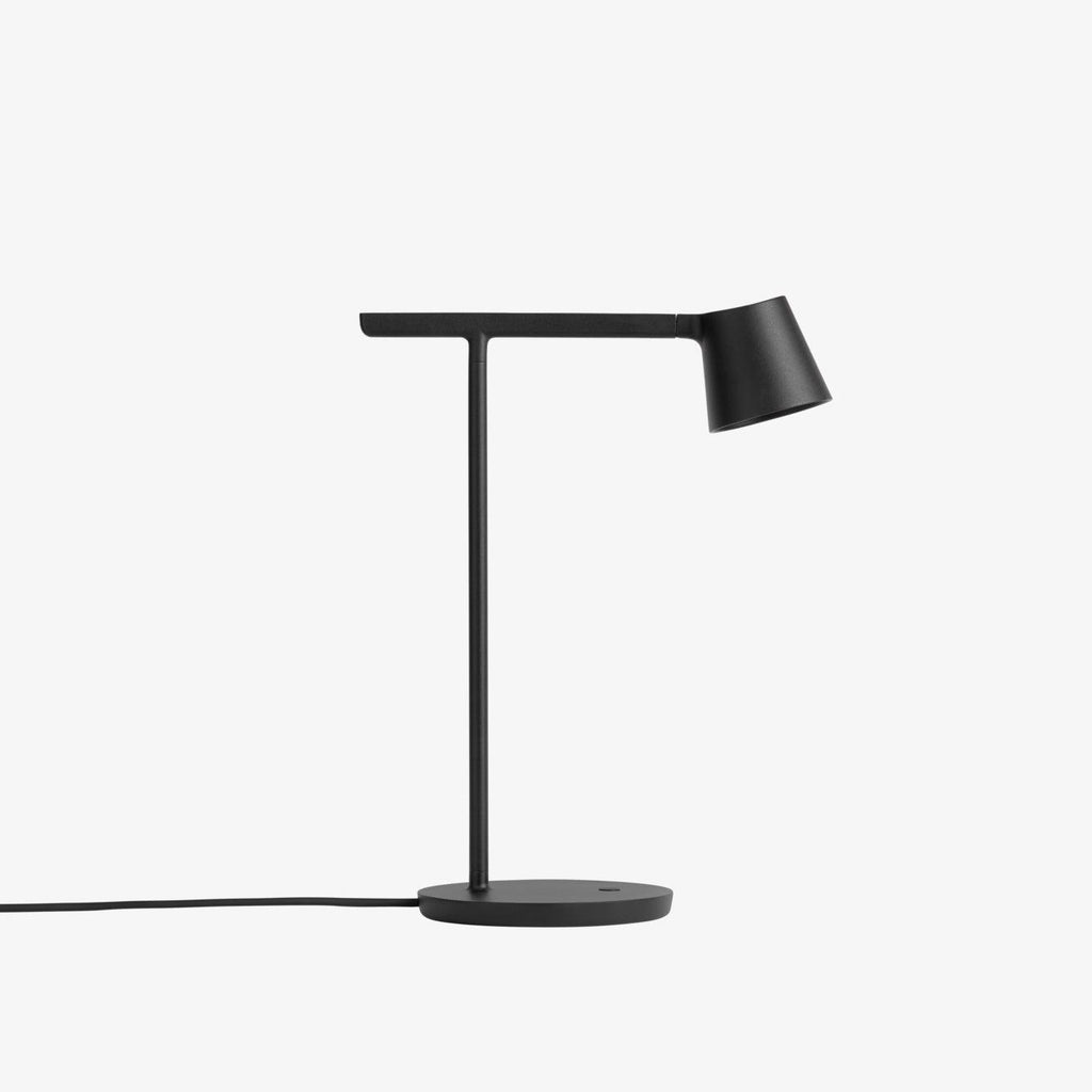 Kärnbordslampa — kompakt modern profil