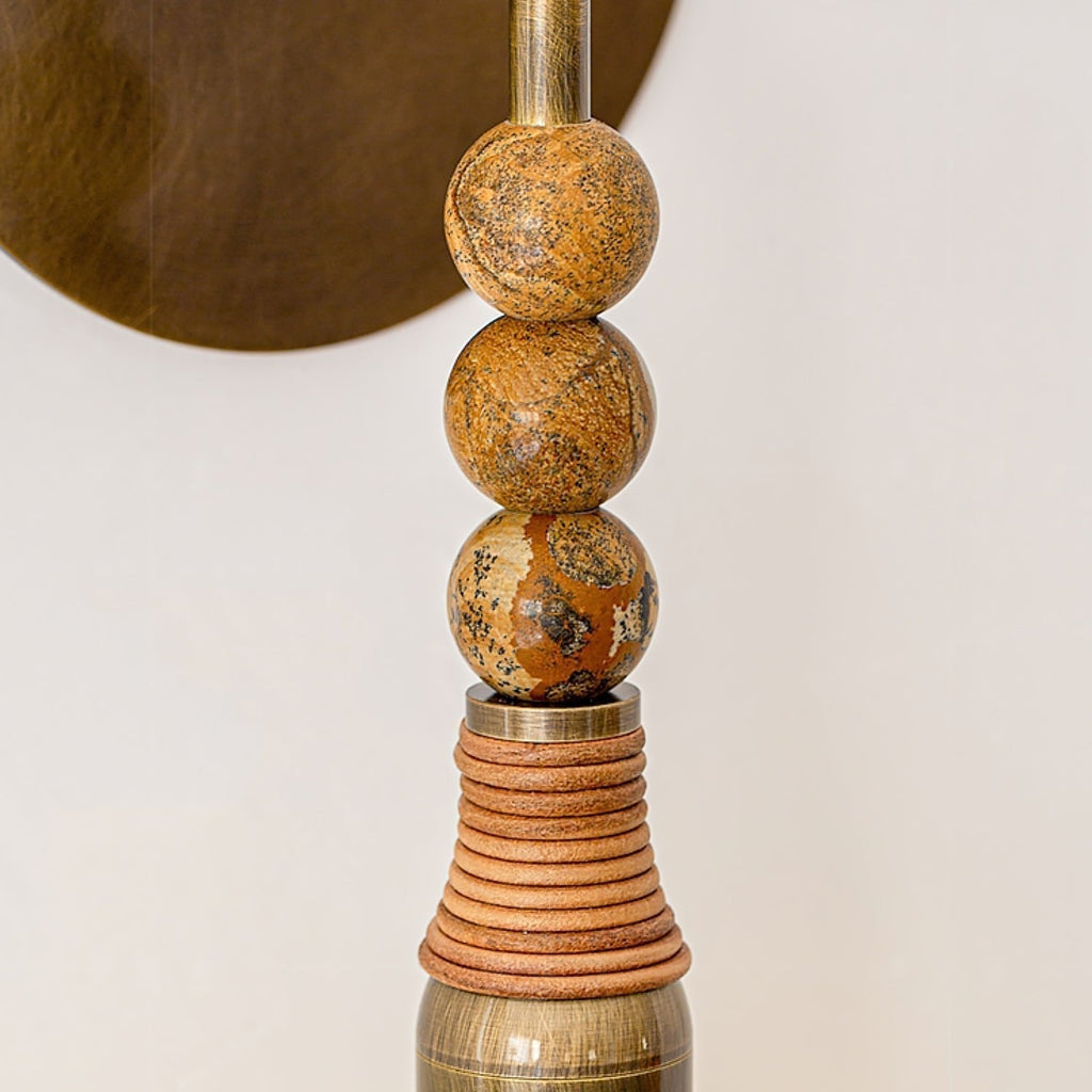 Lampada da parete Nicole in marmo dal design moderno — Design minimalista ed essenziale