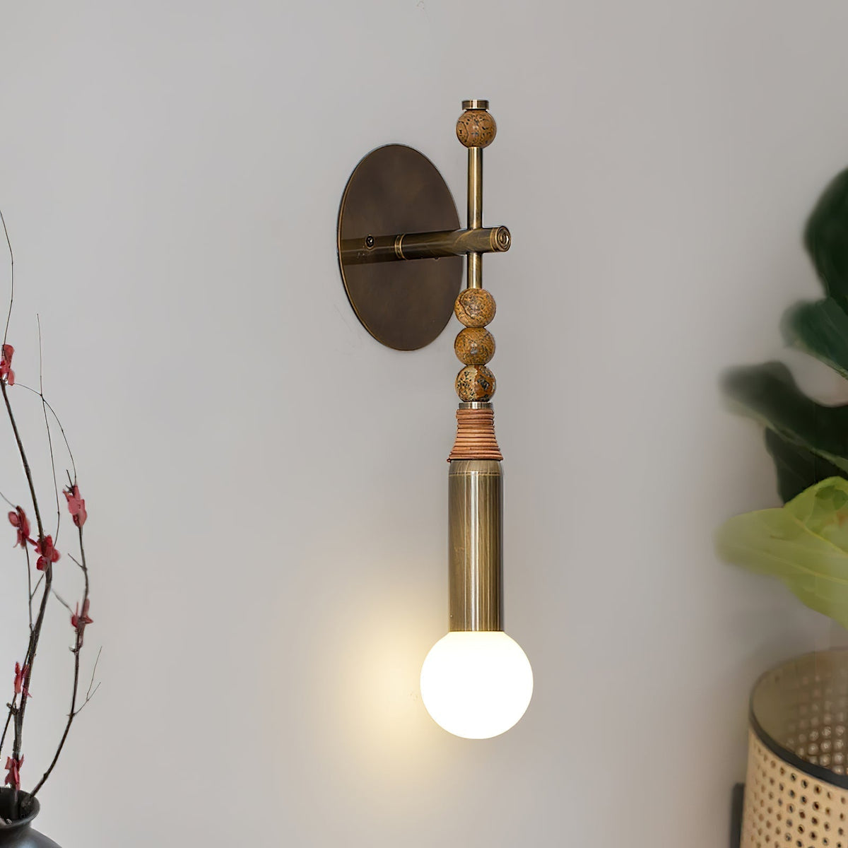 Lampada da parete Nicole in marmo dal design moderno — Design minimalista ed essenziale