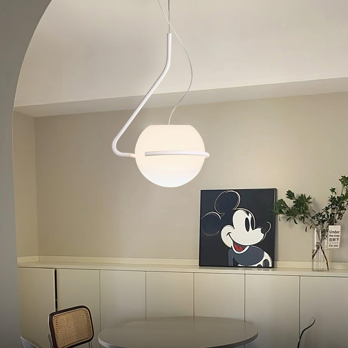 Runde minimalistische Glas-Deckenpendelleuchte — 40W E26-Fassung
