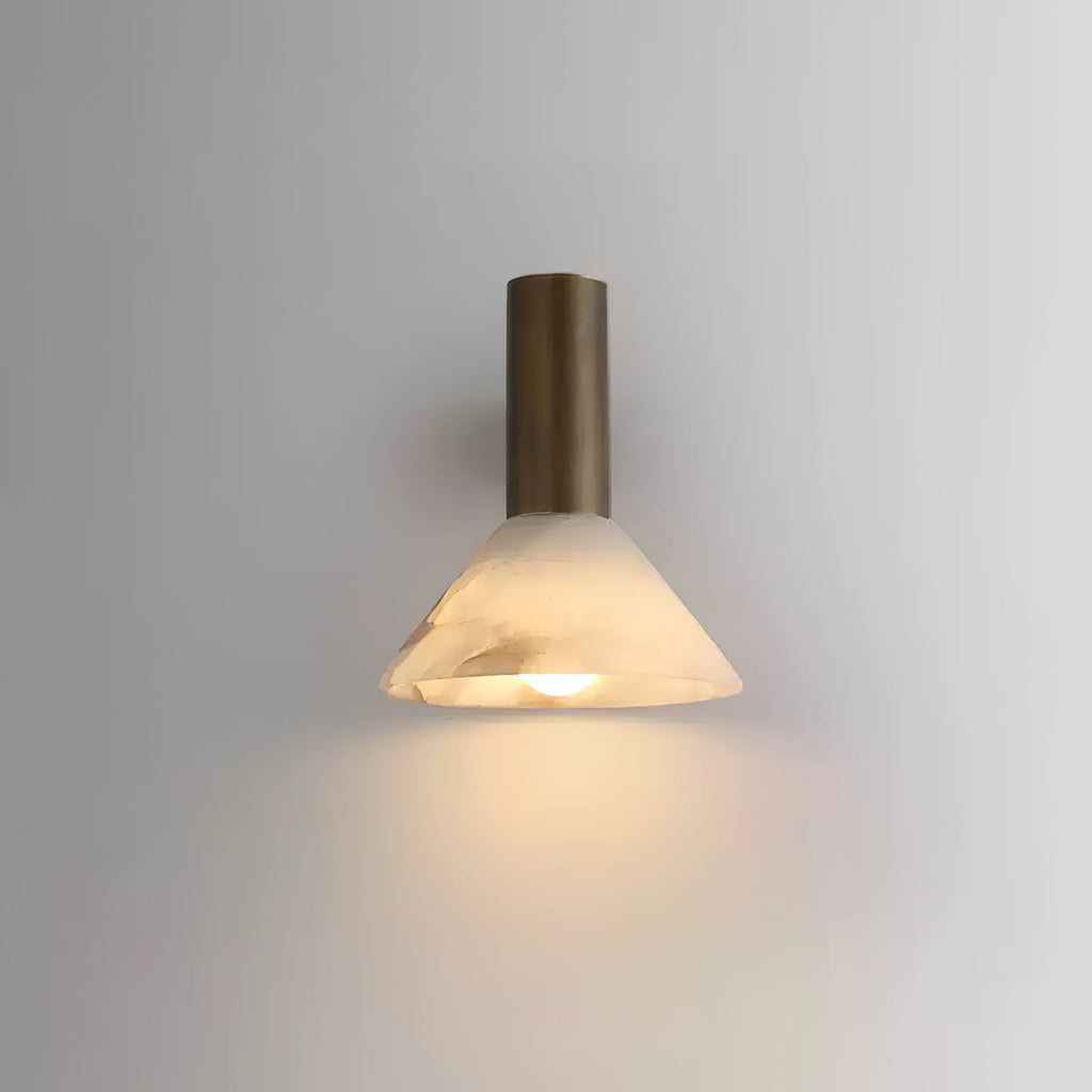 Eurnoria konisk væglampe i alabaster — Ø 18 cm x H 20 cm, E26-fatning