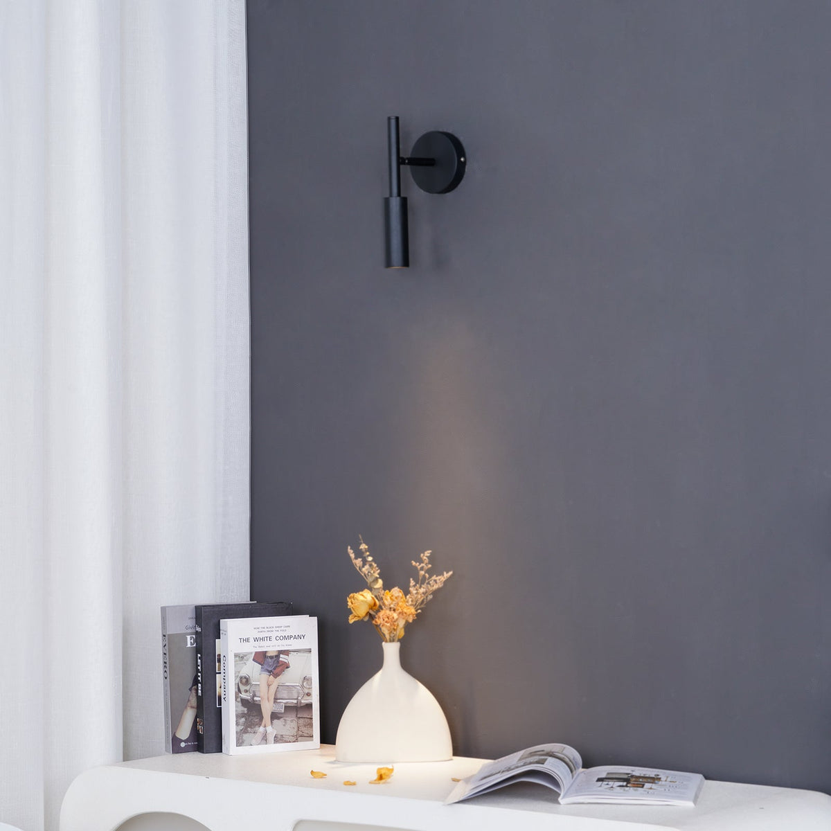 Tubino-væglampe — Overflademonteret, drejelig lysstråle, finish: Hvid, mat sort, bronze, champagne, titanium