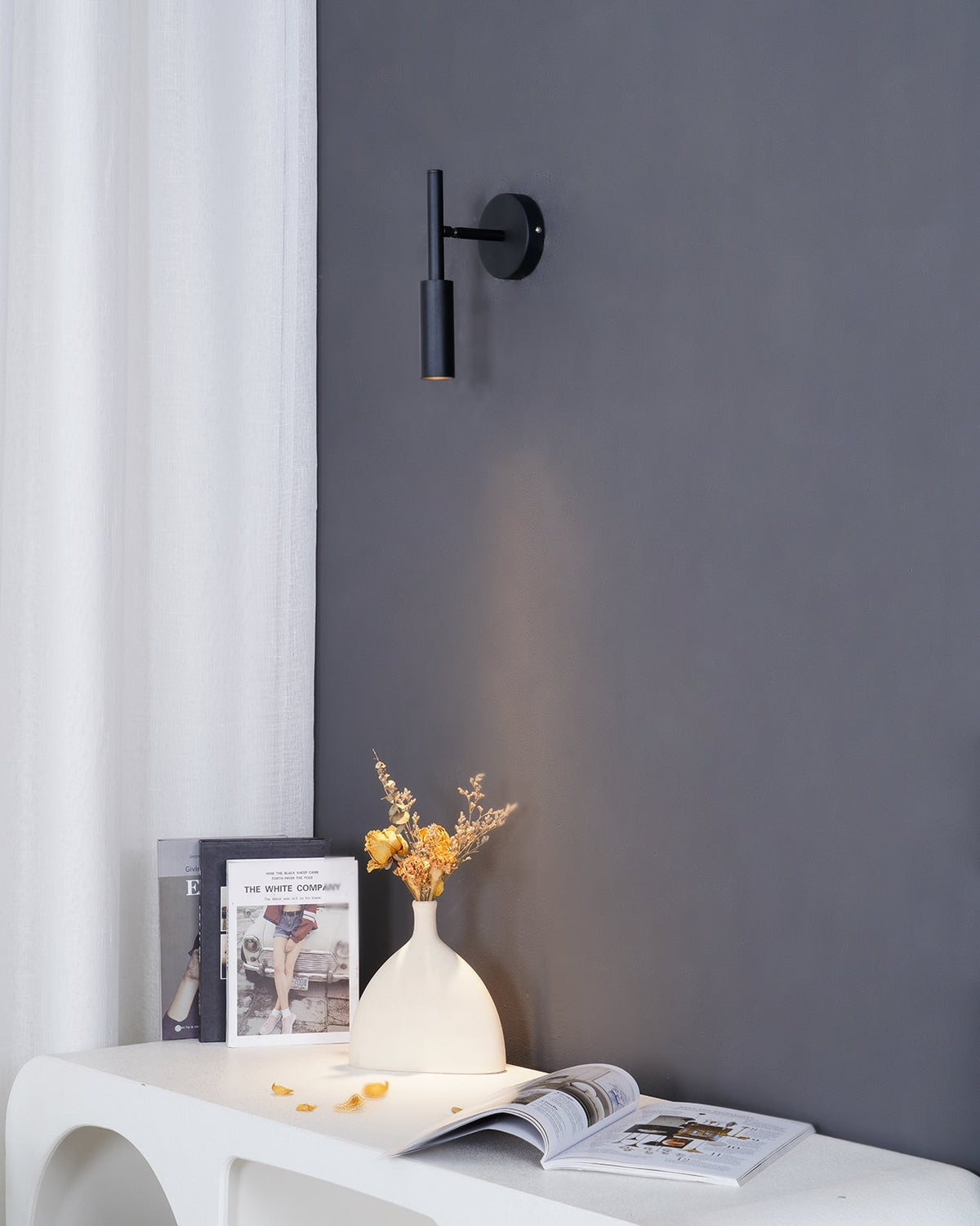 Tubino-væglampe — Overflademonteret, drejelig lysstråle, finish: Hvid, mat sort, bronze, champagne, titanium